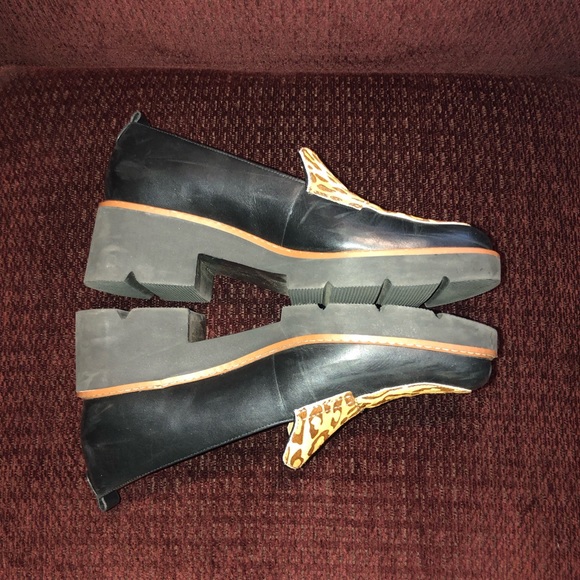 Naturalizer Darry2 Leather Lug Sole Loafer - Picture 3 of 7